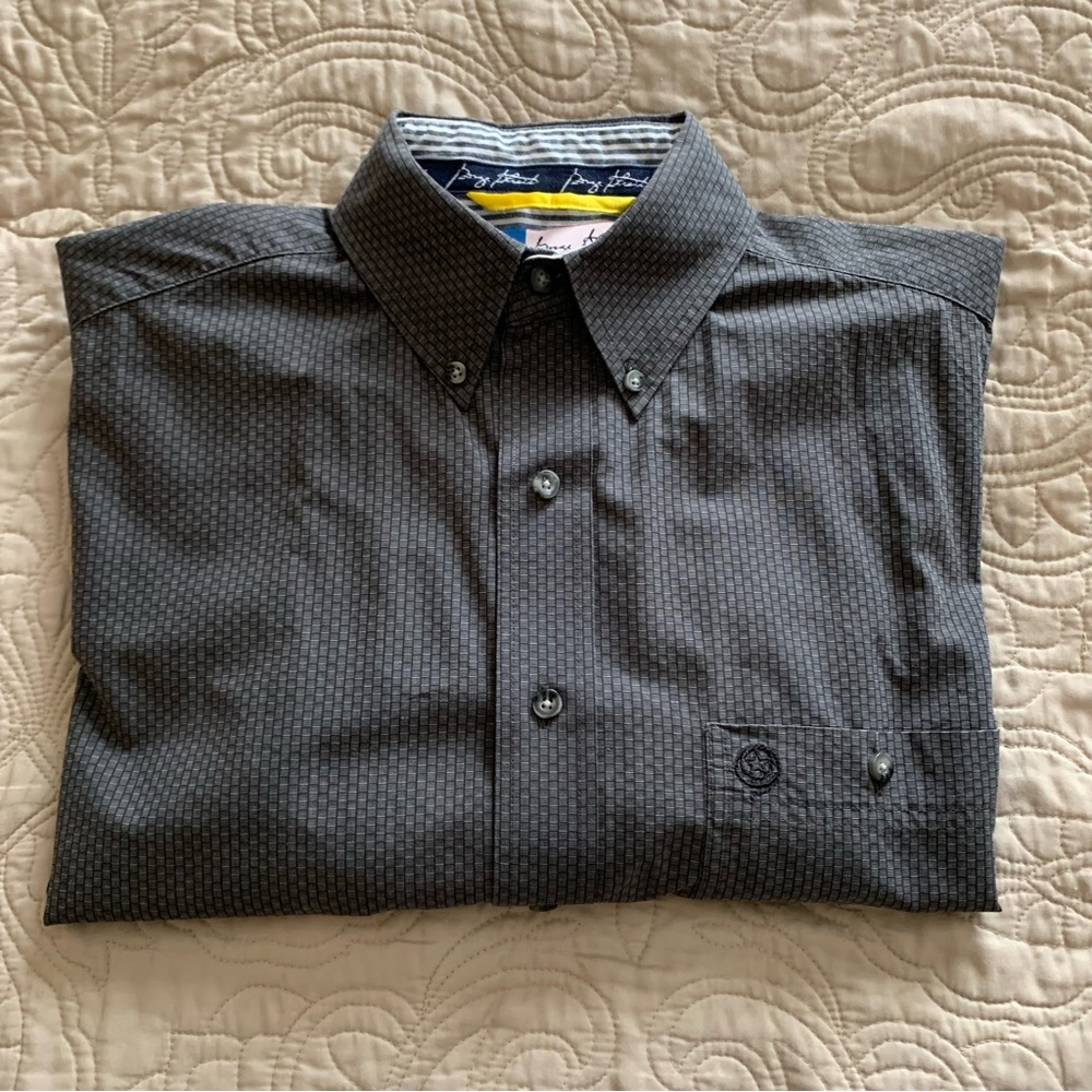 WRANGLER GEORGE STRAIT COLLECTION BUTTON DOWN WESTERN SHIRT.